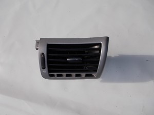 KRATKA WENTYLACYJNA NAWIEWU LEWA PEUGEOT 407 F-VAT