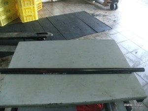 LISTWA DRZWI PRZÓD PRAWA MERCEDES E W210