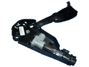 NAPINACZ PASA PRAWY BMW E38