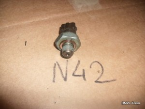 CZUJNIK TEMPERATURY BMW E46 N42 1.8 2.0