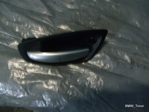 KLAMKA WEWNĘTRZNA TYŁ LEWA BMW E87