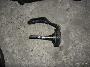 CZUJNIK OLEJU BMW E39