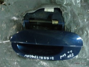 KLAMKA TYŁ LEWE F-VAT BMW E39 BIARITZBLAU