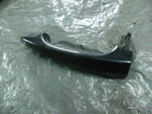 RĄCZKA UCHWYT KLAMKA PRZÓD LEWA CARBON SCHWARZ E60