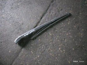 RAMIĘ WYCIERACZKI TYŁ TYLNY MULTIPLA