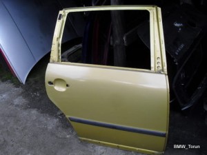 DRZWI TYŁ PRAWE GOŁE KOMBI LA14 PASSAT B5 F-VAT