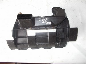 OSŁONA MASKOWNICA SILNIKA 1.6 SR AKL GOLF IV B