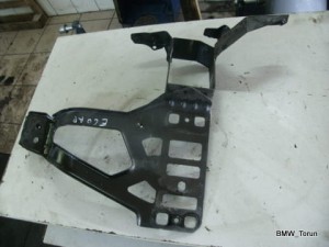 STELAŻ MOCOWANIE UCHWYT PRAWY BMW E60 E61
