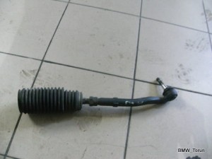 DRĄŻEK+KOŃCÓWKA KIEROWNICZA LEWA BMW E39