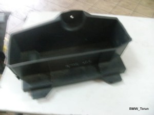 SCHOWEK PÓŁKA BAGAŻNIKA KOMBI BMW E39