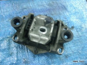 ŁAPA PODUSZKA SILNIKA 3.0 V6 MONDEO MK3 F-V
