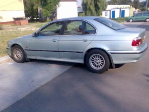 LISTWY LISTWA BOCZNE Z CHROMEM TYŁ TYLNE BMW E39