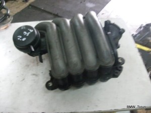 KOLEKTOR SSĄCY DOLOTOWY 2.0B PASSAT B5 FL