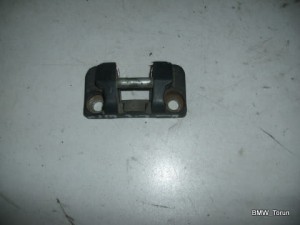 RYGIEL ZACZEP UCHWYT MOCOWANIE MERCEDES E W210