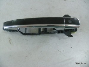 KLAMKA ZEW PRZÓD PRAWA MERCEDES E W210