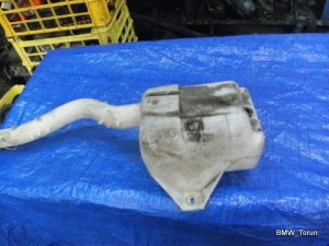 ZBIORNICZEK SPRYSKIWACZY 2.0 TRANSIT MK6 VI 00-06
