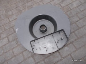 OSŁONA PÓŁKA BAGAŻNIKA KOŁA CABRIO E46 F-VAT
