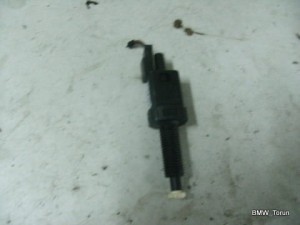 CZUJNIK SPRZĘGŁA VW PASSAT B5 FL