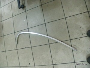 LISTWA OZDOBNA CHROM TYŁ PRAWA BMW E60