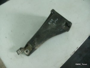ŁAPA WSPORNIK SILNIKA 2.5 TDS E39
