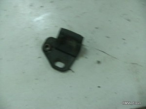 MOCOWANIE RYGIEL UCHWYT TYŁ NBMW E39 KOMBI