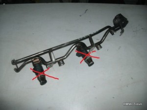 LISTWA WTRYSKOWA GOŁA 2.3 V5 GOLF IV 97-04