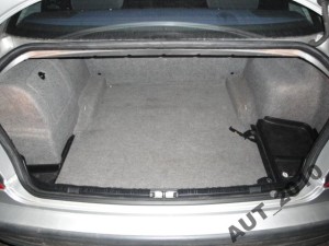 WYKŁADZINA BAGAŻNIKA SEDAN BMW E46
