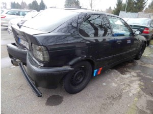 BŁOTNIK P E36 LIFT COMPACT SEDAN KOMBI FARNGRUE