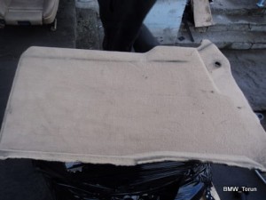 BOCZEK TAPICERKA ZABUDOWA BAGAŻNIKA BMW E39 KOMBI