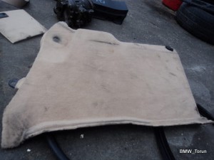 BOCZEK TAPICERKA BAGAŻNIKA BMW E39 KOMBI