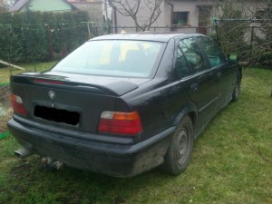 DRZWI TYŁ PRAWE BMW E36 SEDAN