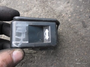 RACZKA UCHWYT OTWIERANIE MASKI CIVIC 92-95