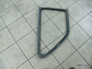 USZCZELKA SZYBY TYŁ LEWA BMW E91