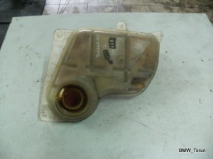 ZBIORNICZEK WYRÓWNAWCZY WODY PASSAT B5 FL