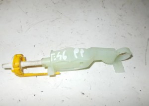  ŚRUBA REGULATOR ŚLIZG LAMPY PRZÓD P LIFT E46 