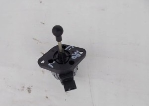  SILNICZEK REGULACJI LAMPY PRZÓD E38 
