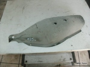 OSŁONA MASKOWNICA TYŁ PRAWA KOMBI MERCEDES E W210