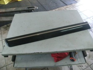 LISTWA DRZWI TYŁ PRAWA MERCEDES E W210