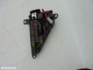 SKRZYNKA PUSZKA BEZPIECZNIKÓW | BMW E60, 