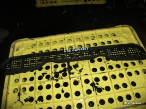 KRATKA PODSZYBIE WLOT MASKOWNICA BMW E36