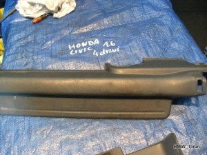 OSŁONA MASKOWNICA PROGU LEWA CIVIC VII 01-05
