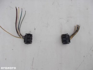 KOSTKA WTYCZKA LAMPY TYŁ E38 F-VAT