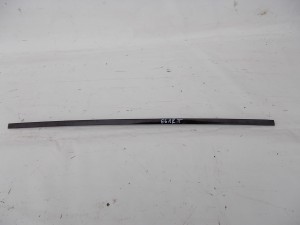 LISTWA ZGARNIAJĄCA TYŁ PRAWA SHADOWLINE E61 F-VAT
