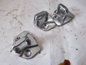 RYGIEL ZATRZASK ZAMKA DRZWI E65 F-VAT