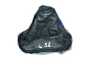 MIESZEK SKÓRA BIEGÓW BMW E38