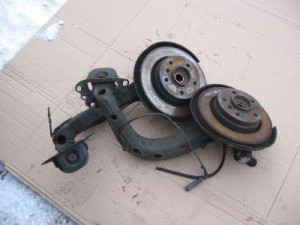 WAHACZ TYŁ TYLNY Z PIASTA ŁOŻYSKO BMW E46