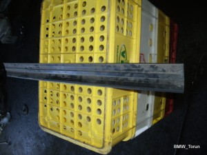 LISTWA OSŁONA MASKOWNICA PROGU LEWA E36 COMPACT