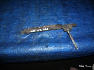 ŁAPA MOCOWANIE WSPORNIK 1.8i 2.0i N46 BMW E90 E91