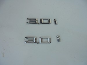 ZNACZEK EMBLEMAT BŁOTNIKA 3.0i BMW X3 E83 F-VAT