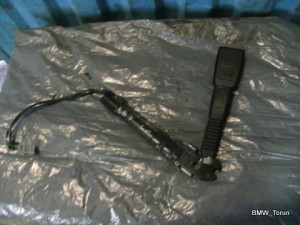 NAPINACZ PASA PASÓW PRZÓD LEWY BMW 1 E87